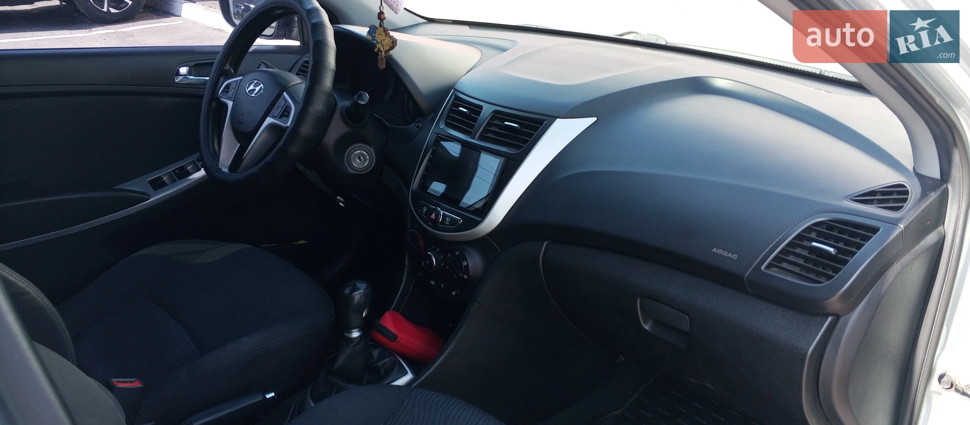 2012 Hyundai Accent - мініатюра 5