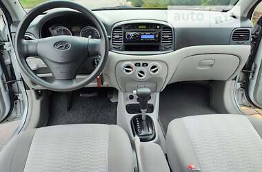 Hyundai Accent 2009