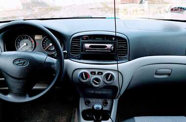 Седан Hyundai Accent 2008 в Тернополе