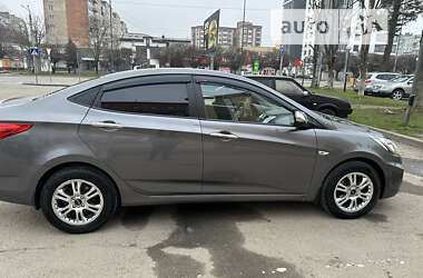 Седан Hyundai Accent 2011 в Ивано-Франковске