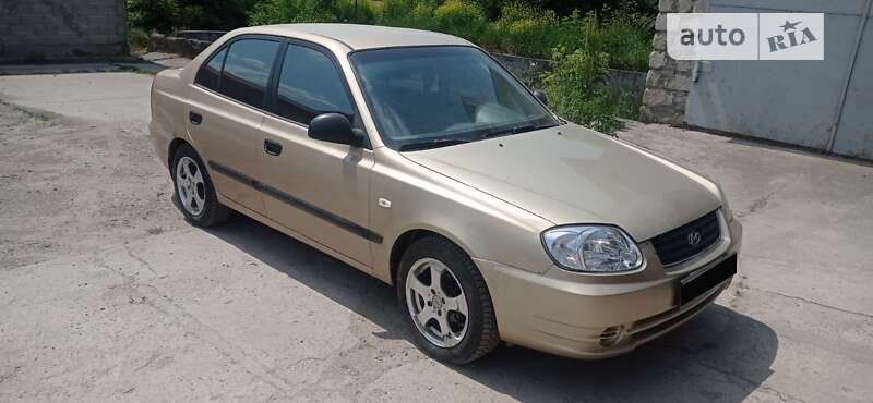 Седан Hyundai Accent 2003 в Старокостянтинові