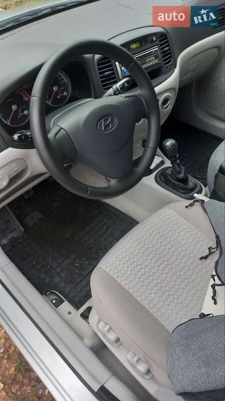Хетчбек Hyundai Accent 2008 в Чернігові