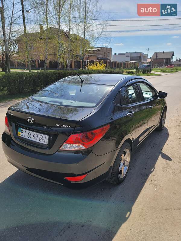 Хетчбек Hyundai Accent 2011 в Києві фото 15 Хетчбек Hyundai Accent 2011 в Києві