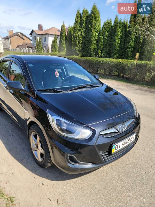 Хетчбек Hyundai Accent 2011 в Києві фото 18 Хетчбек Hyundai Accent 2011 в Києві