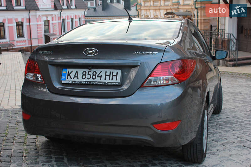 Седан Hyundai Accent 2011 в Киеве