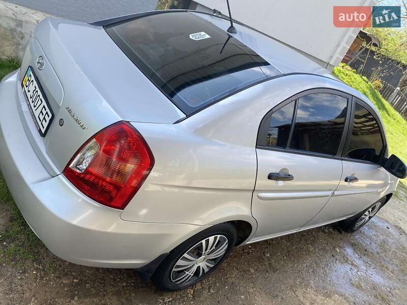 Седан Hyundai Accent 2006 в Дрогобыче
