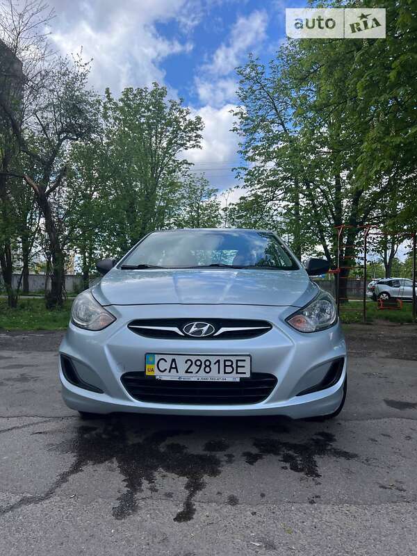 Седан Hyundai Accent 2011 в Черкасах