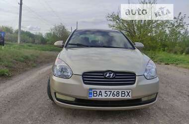 Седан Hyundai Accent 2006 в Первомайске