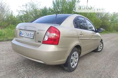 Седан Hyundai Accent 2006 в Первомайске