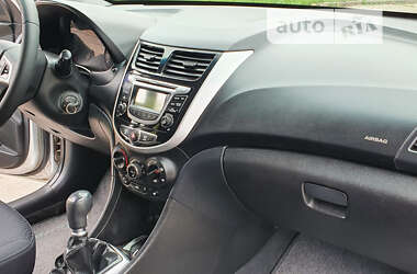 Седан Hyundai Accent 2013 в Желтых Водах