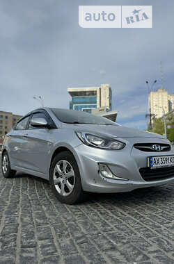 Седан Hyundai Accent 2012 в Харкові