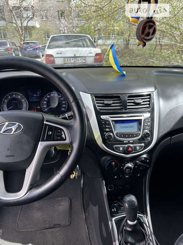 Седан Hyundai Accent 2012 в Харькове