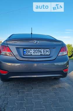 Седан Hyundai Accent 2013 в Львове