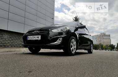 Седан Hyundai Accent 2012 в Киеве