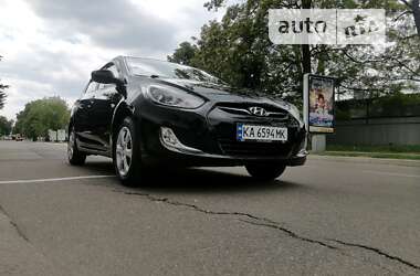 Седан Hyundai Accent 2012 в Киеве