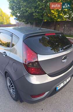 Хэтчбек Hyundai Accent 2014 в 