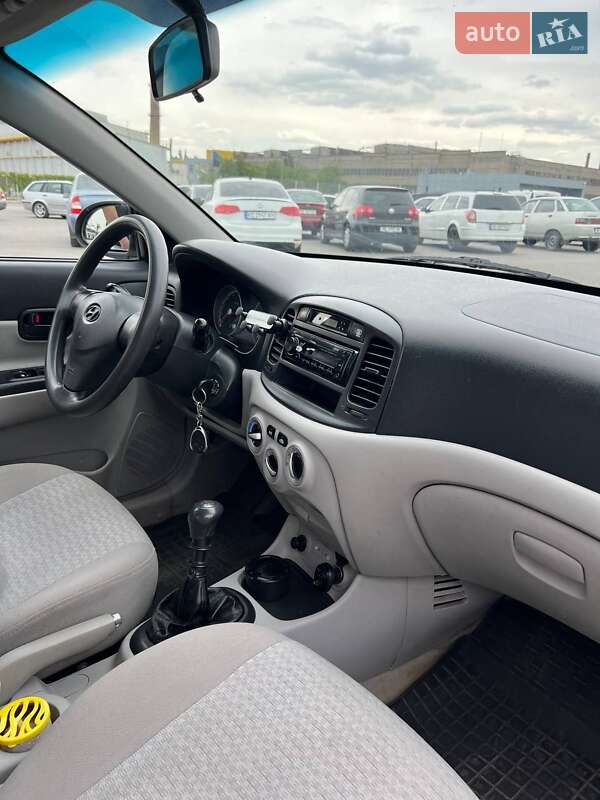 Седан Hyundai Accent 2008 в Дніпрі