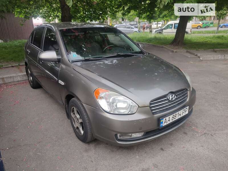 Седан Hyundai Accent 2008 в Киеве