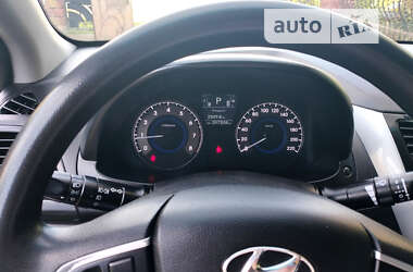Седан Hyundai Accent 2011 в Рівному