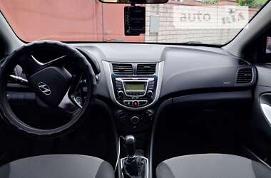 Седан Hyundai Accent 2014 в Александрие