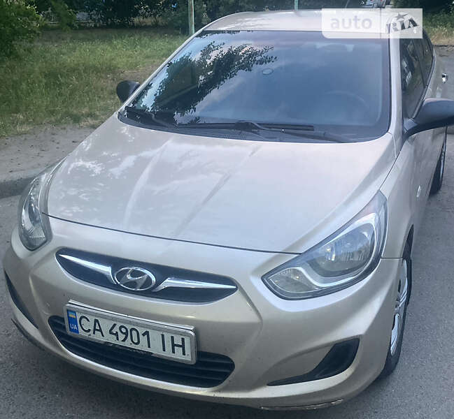 Седан Hyundai Accent 2011 в Черкассах