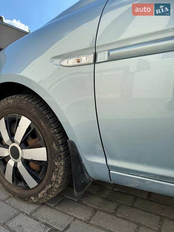 Седан Hyundai Accent 2009 в Харькове
