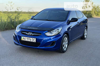 Седан Hyundai Accent 2013 в Жашкове