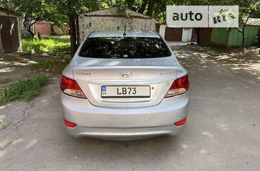 Седан Hyundai Accent 2011 в Умані