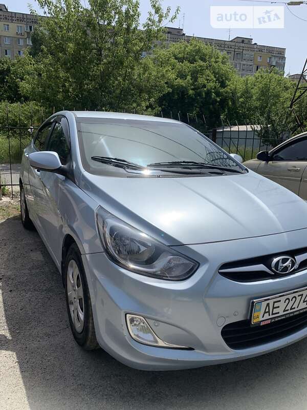 Седан Hyundai Accent 2011 в Дніпрі