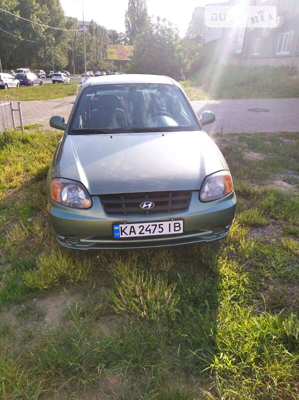 Hyundai Accent 2004