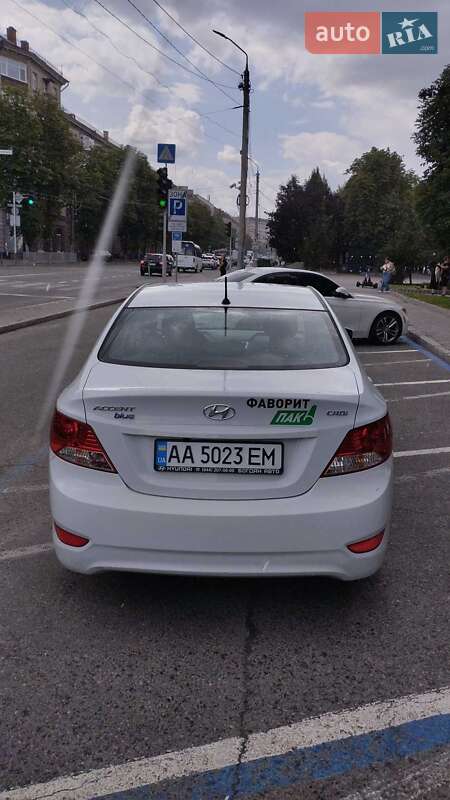 Седан Hyundai Accent 2018 в Дніпрі