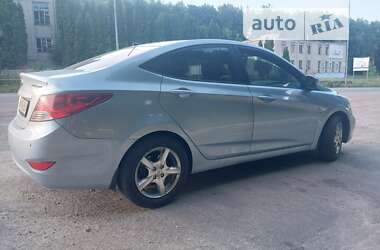 Седан Hyundai Accent 2011 в Кролевці