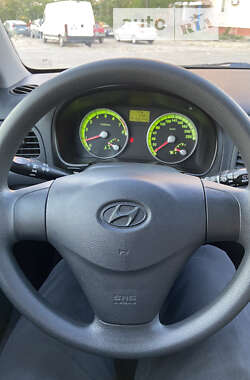 Хетчбек Hyundai Accent 2008 в Запоріжжі