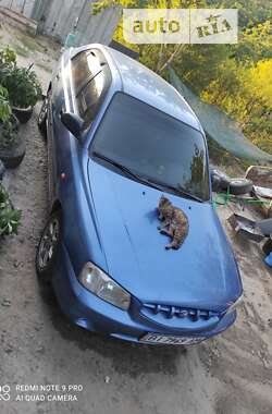 Лифтбек Hyundai Accent 2001 в Полтаве