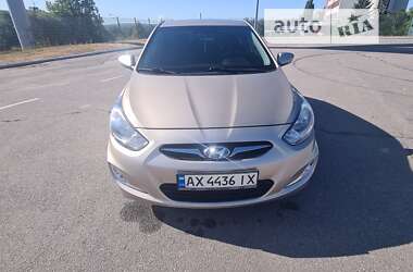 Хэтчбек Hyundai Accent 2014 в Харькове