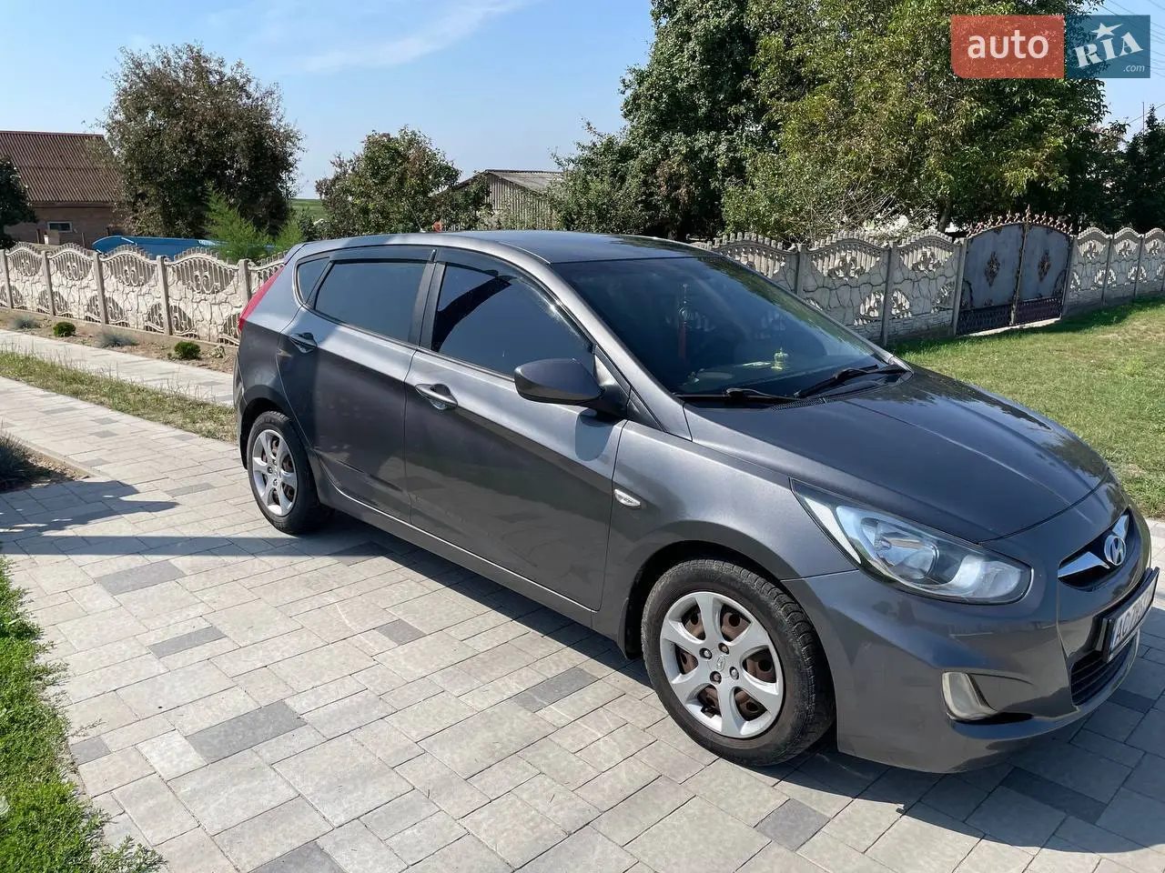 2011 Hyundai Accent - мініатюра 12