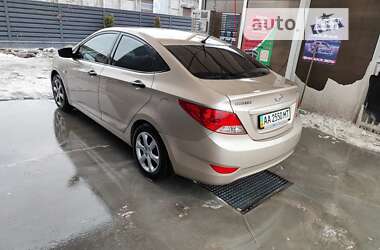 Седан Hyundai Accent 2011 в Києві