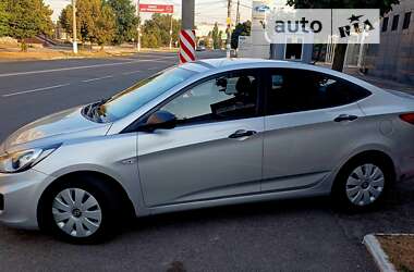 Седан Hyundai Accent 2014 в Кропивницком