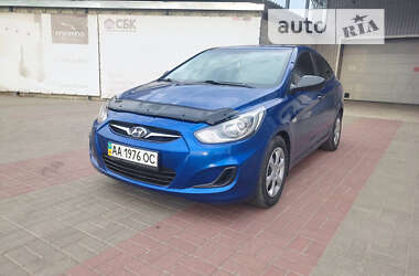 Седан Hyundai Accent 2013 в Ніжині