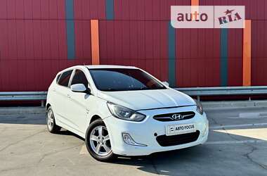 Хетчбек Hyundai Accent 2012 в Києві