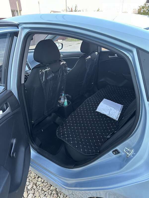 Седан Hyundai Accent 2011 в Черноморске