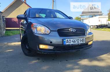 Седан Hyundai Accent 2009 в Ужгороді