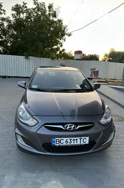 Седан Hyundai Accent 2013 в Львові