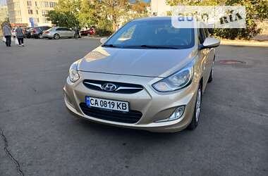 Седан Hyundai Accent 2013 в Черкасах