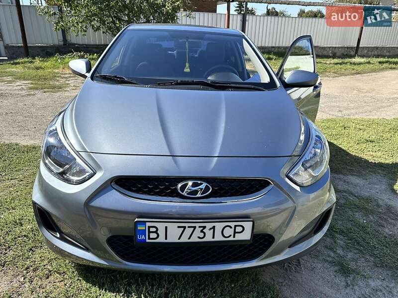 Седан Hyundai Accent 2018 в Решетиловке
