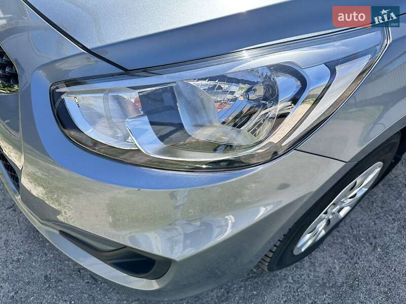 Седан Hyundai Accent 2018 в Решетиловке