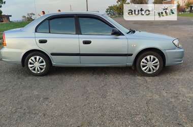 Седан Hyundai Accent 2004 в Белгороде-Днестровском