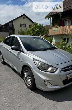 Седан Hyundai Accent 2012 в Києві