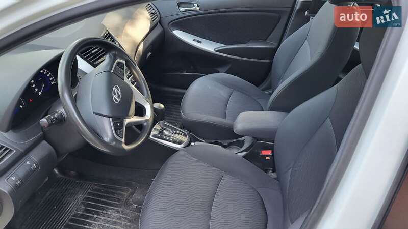 Седан Hyundai Accent 2012 в Кременчуці