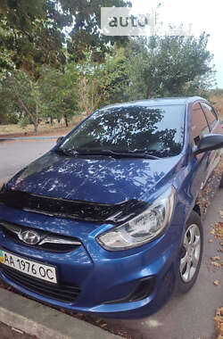 Седан Hyundai Accent 2013 в Ніжині